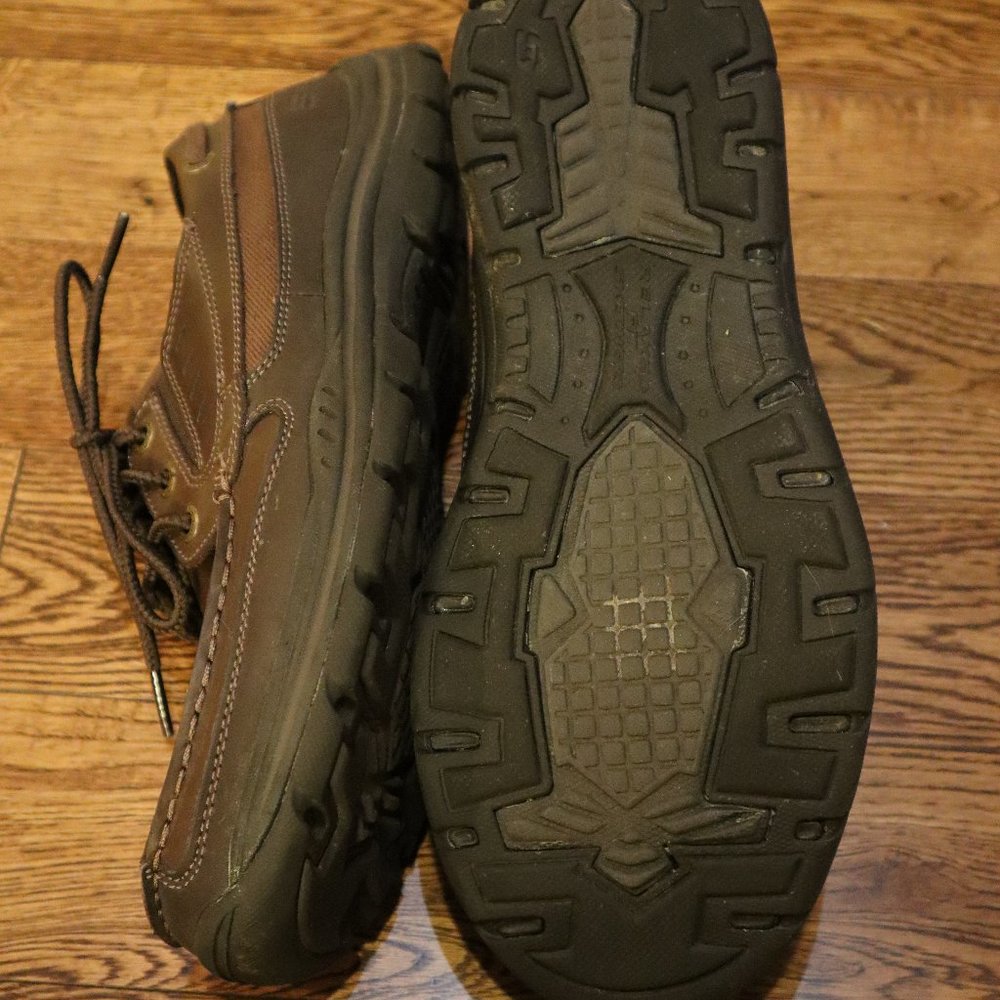 Sketchers Relaxed Fit Men's 9 Brown SN64114